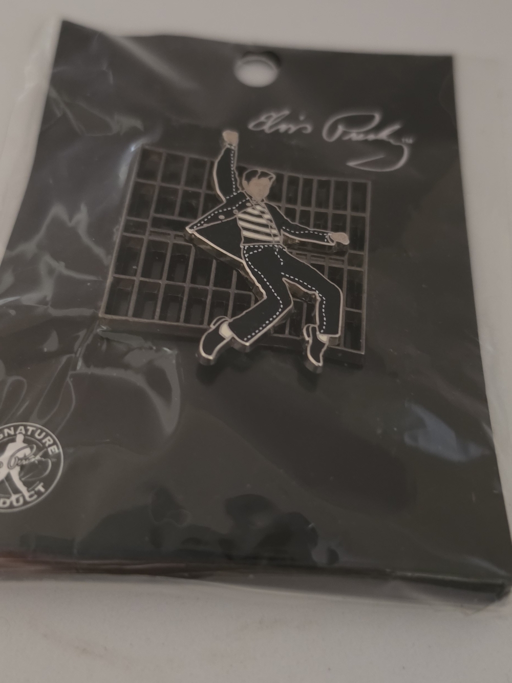 Signature Product Pin Jail House Rock Swinging Elvis Presley NEW